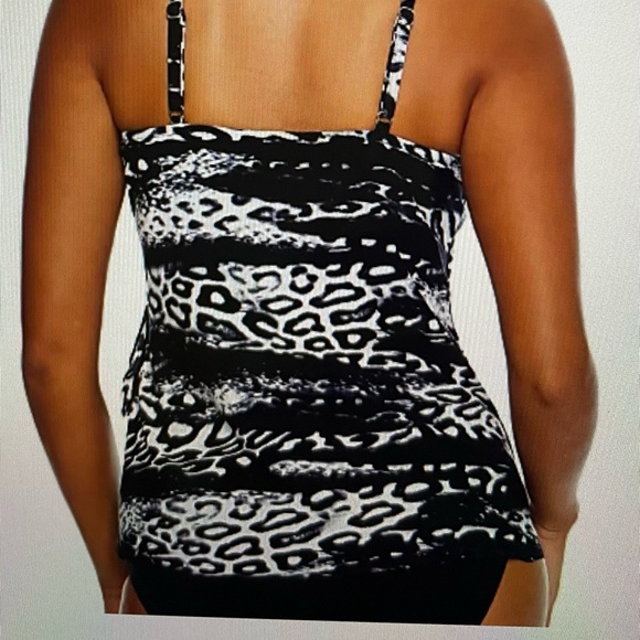 MagicSuit Tankini Top - Picture 2 of 5